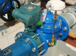 Vannes de commande hydrauliques et vannes papillon